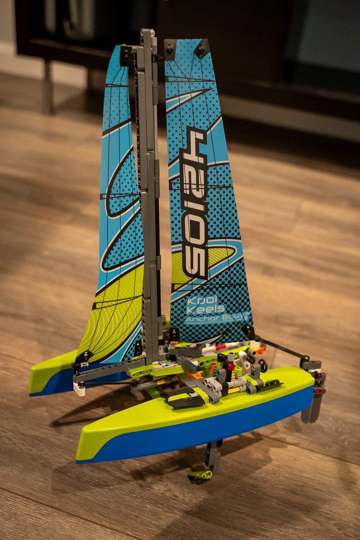 20211204_Lego42105Catamaran.jpg