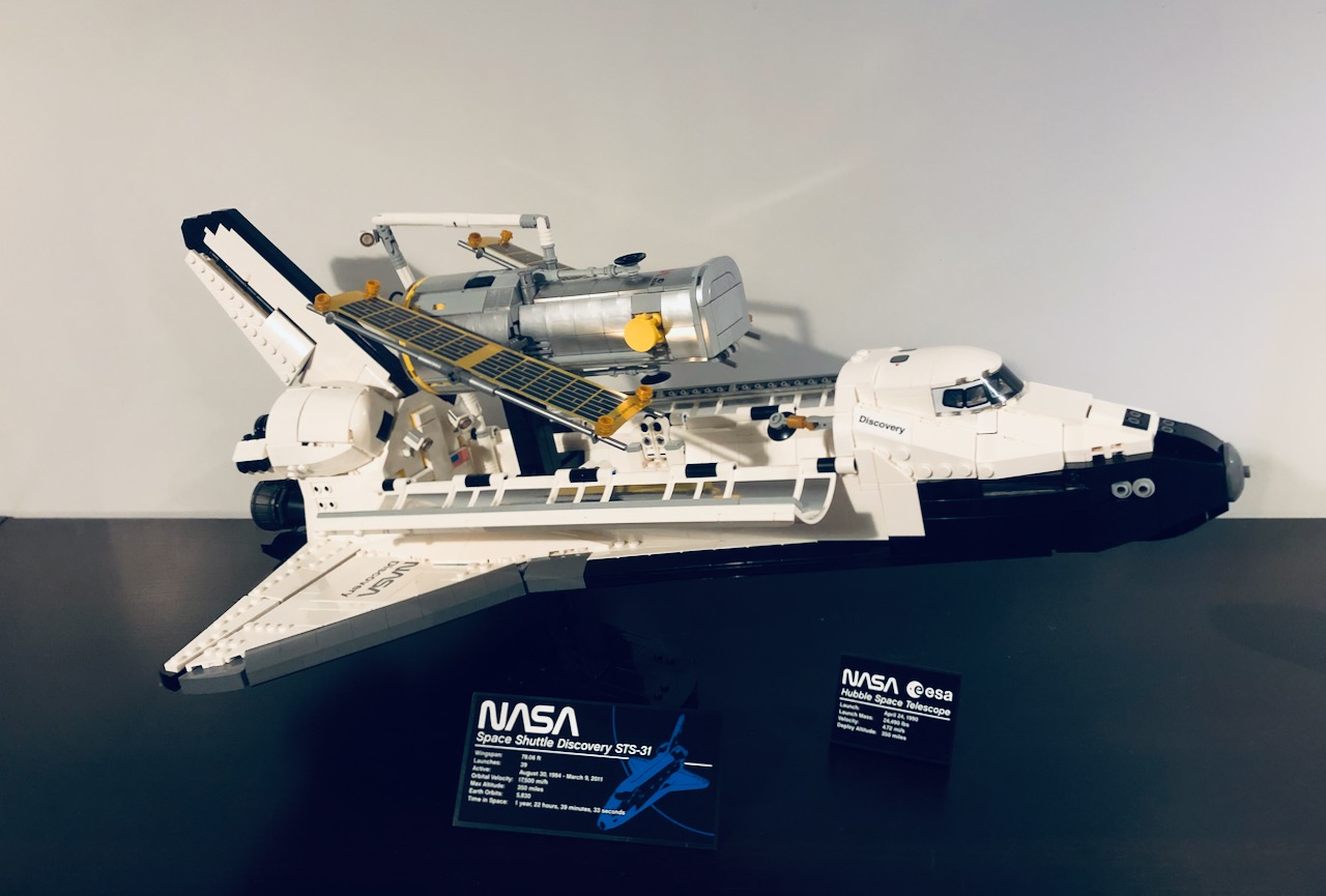 Lego10283_Shuttle.jpg
